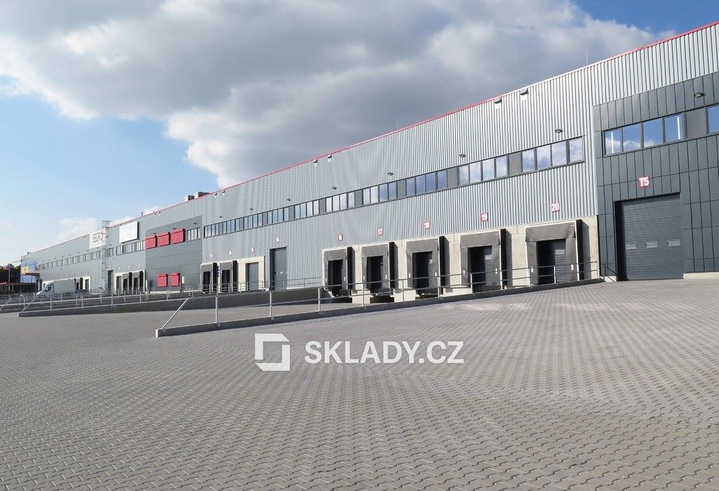 Pronájem komerčního prostoru 5800 m² - foto 1
