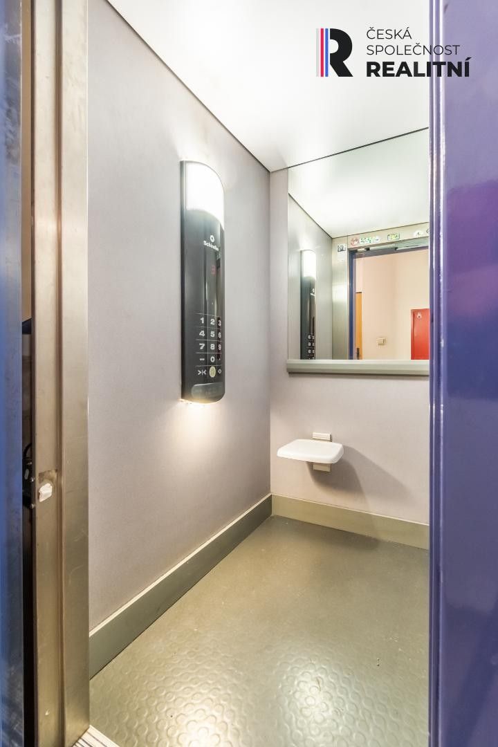Pronájem bytu 2+kk 53 m² - foto 12