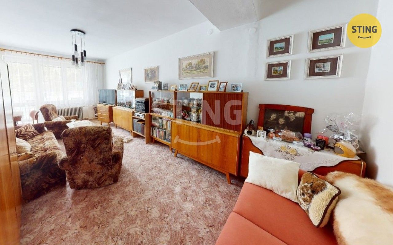 Pronájem bytu 2+1 56 m² - foto 3