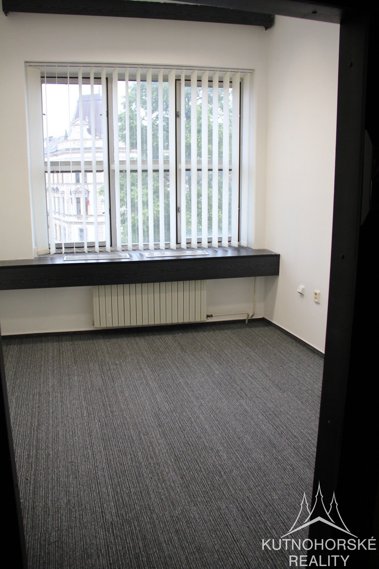 Pronájem komerčního prostoru 13 m² - foto 2