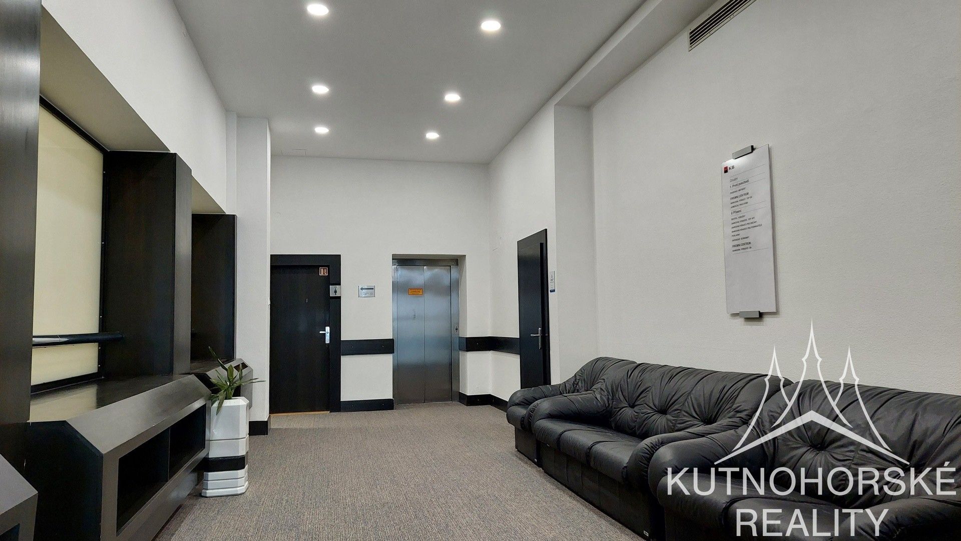 Pronájem komerčního prostoru 13 m² - foto 9