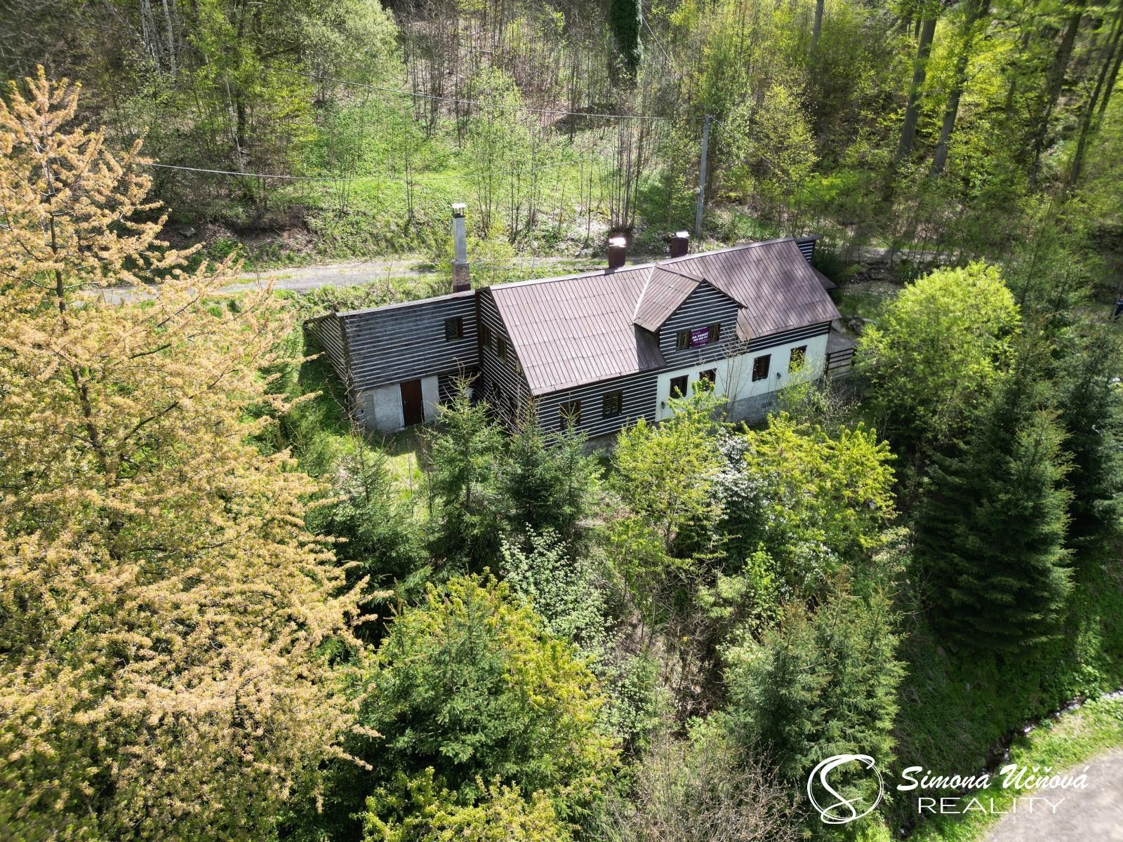 Prodej komerčního prostoru 270 m² - foto 1