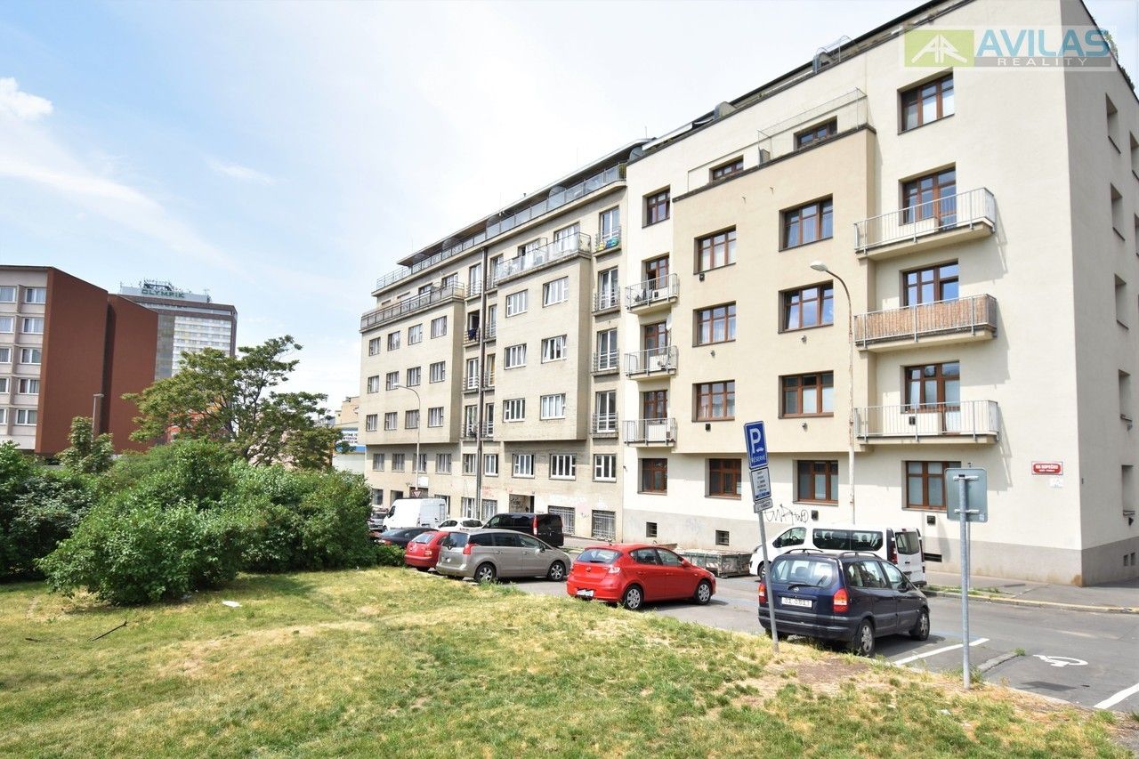 Pronájem bytu 3+1 84 m² - foto 1
