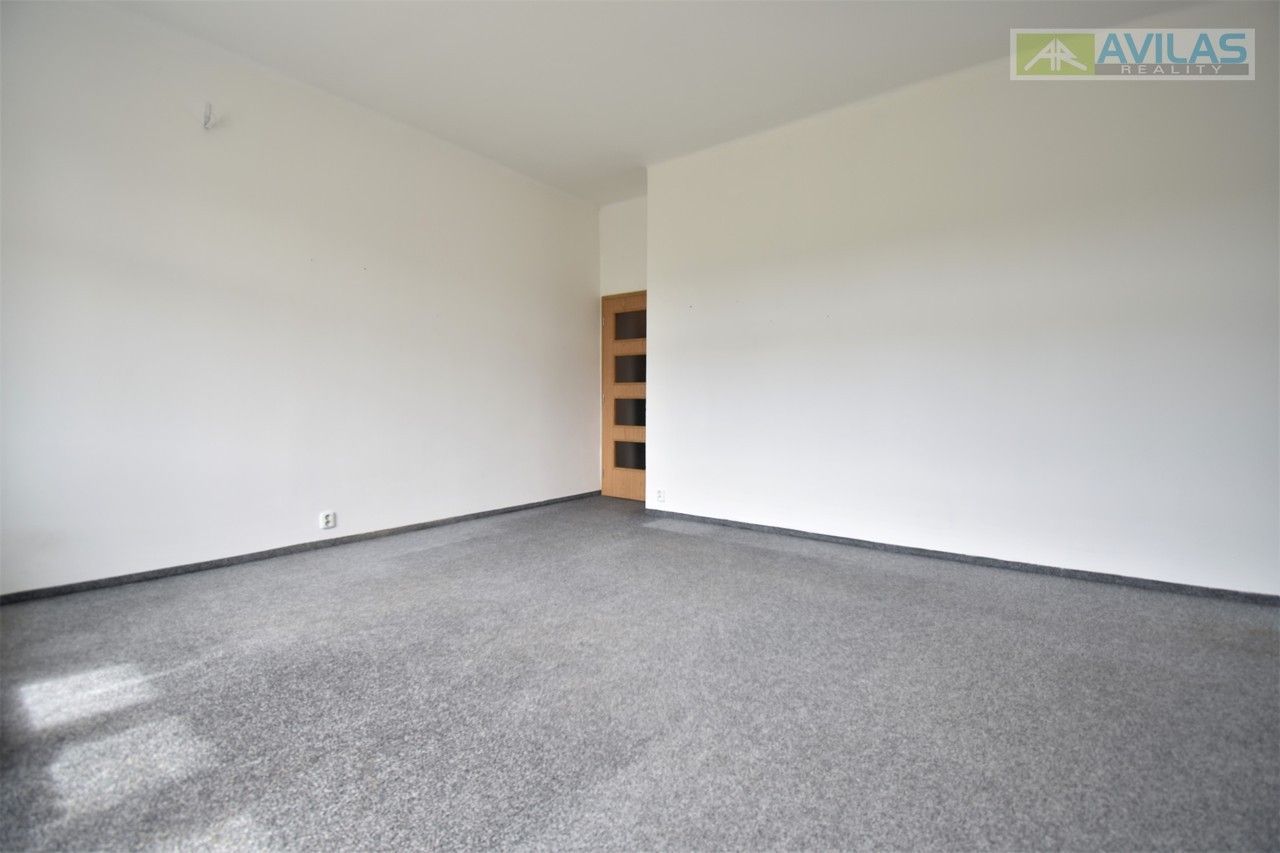 Pronájem bytu 3+1 84 m² - foto 3