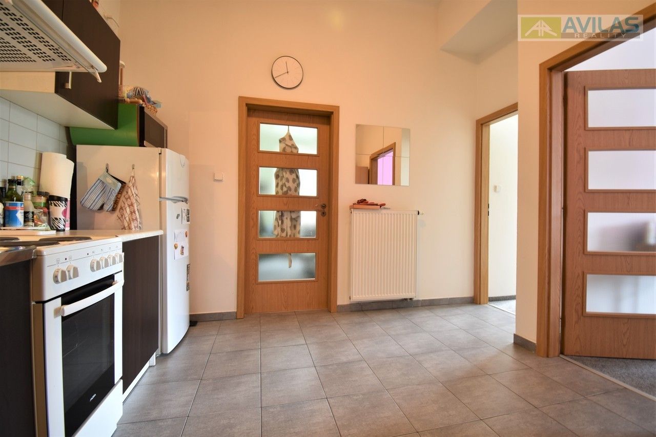 Pronájem bytu 3+1 84 m² - foto 4
