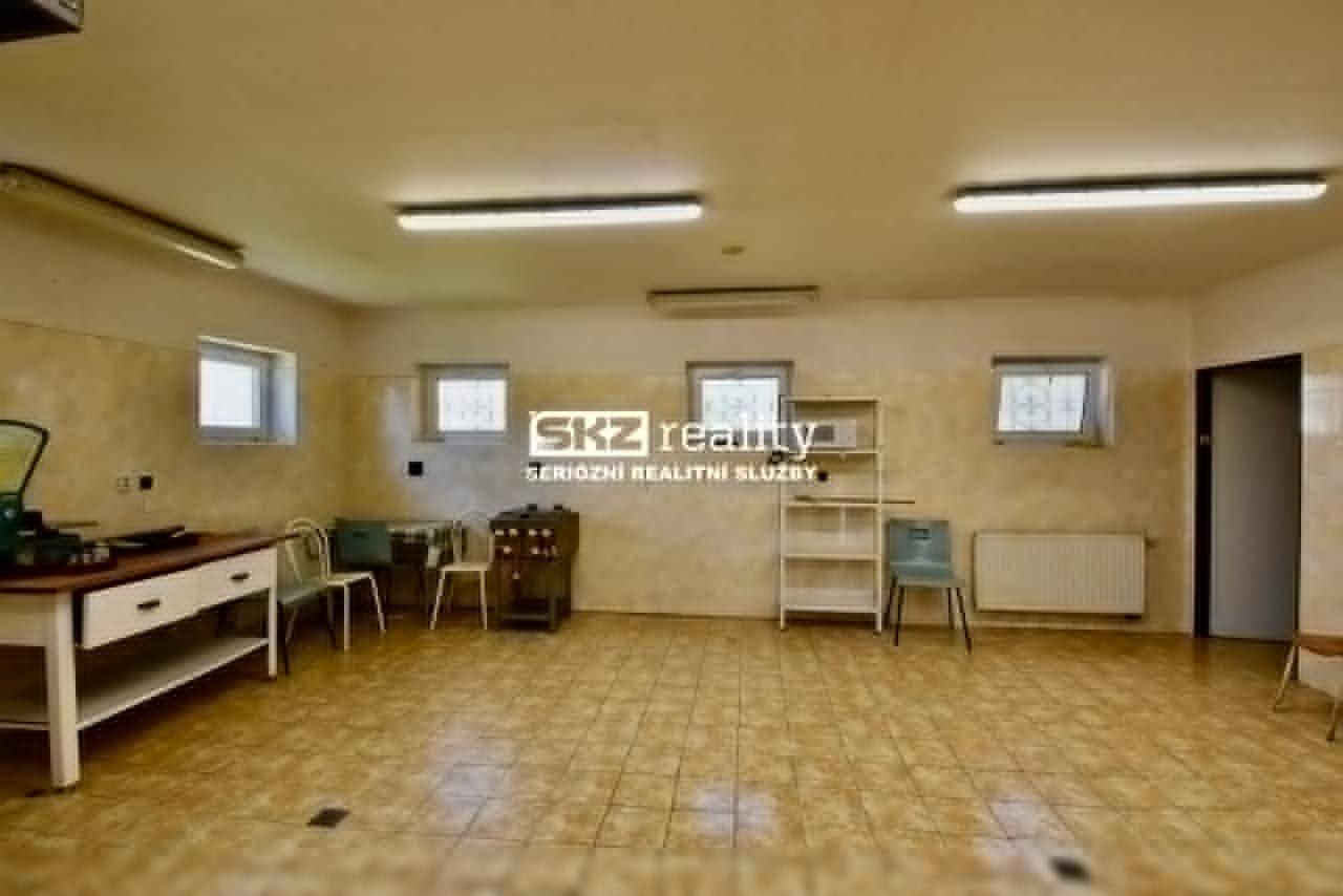 Prodej komerčního prostoru - foto 9