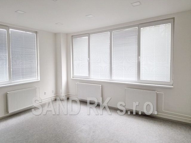 Pronájem komerčního prostoru 1 m² - foto 6