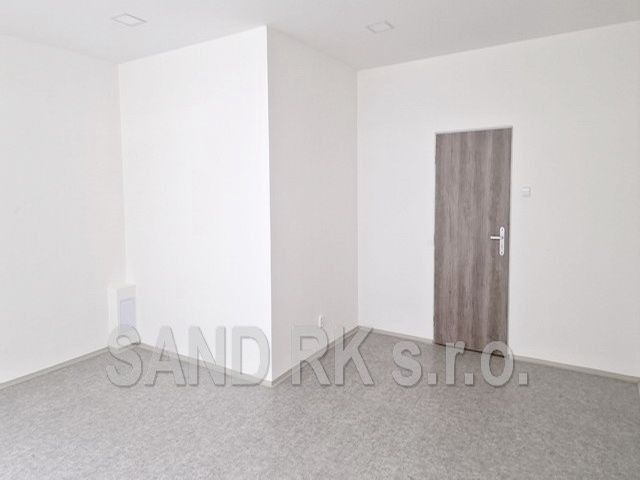 Pronájem komerčního prostoru 1 m² - foto 10