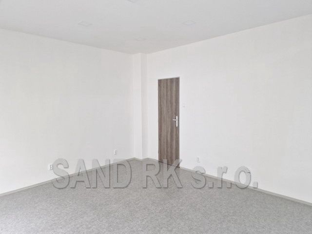Pronájem komerčního prostoru 1 m² - foto 14