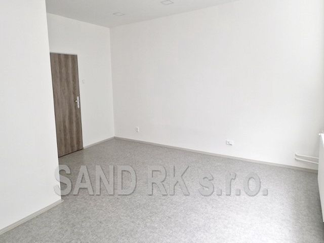 Pronájem komerčního prostoru 1 m² - foto 12