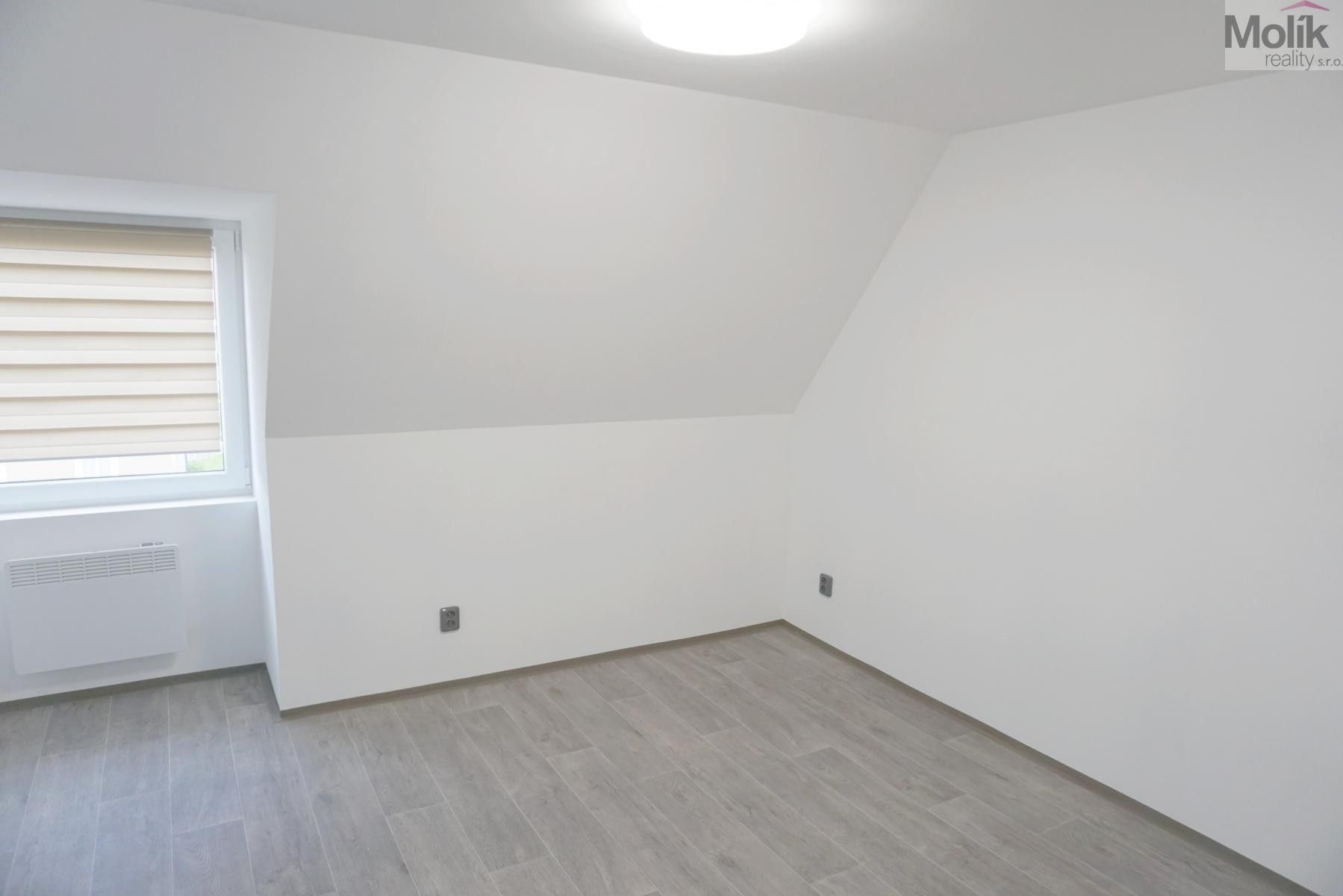 Pronájem bytu 3+kk 75 m² - foto 14
