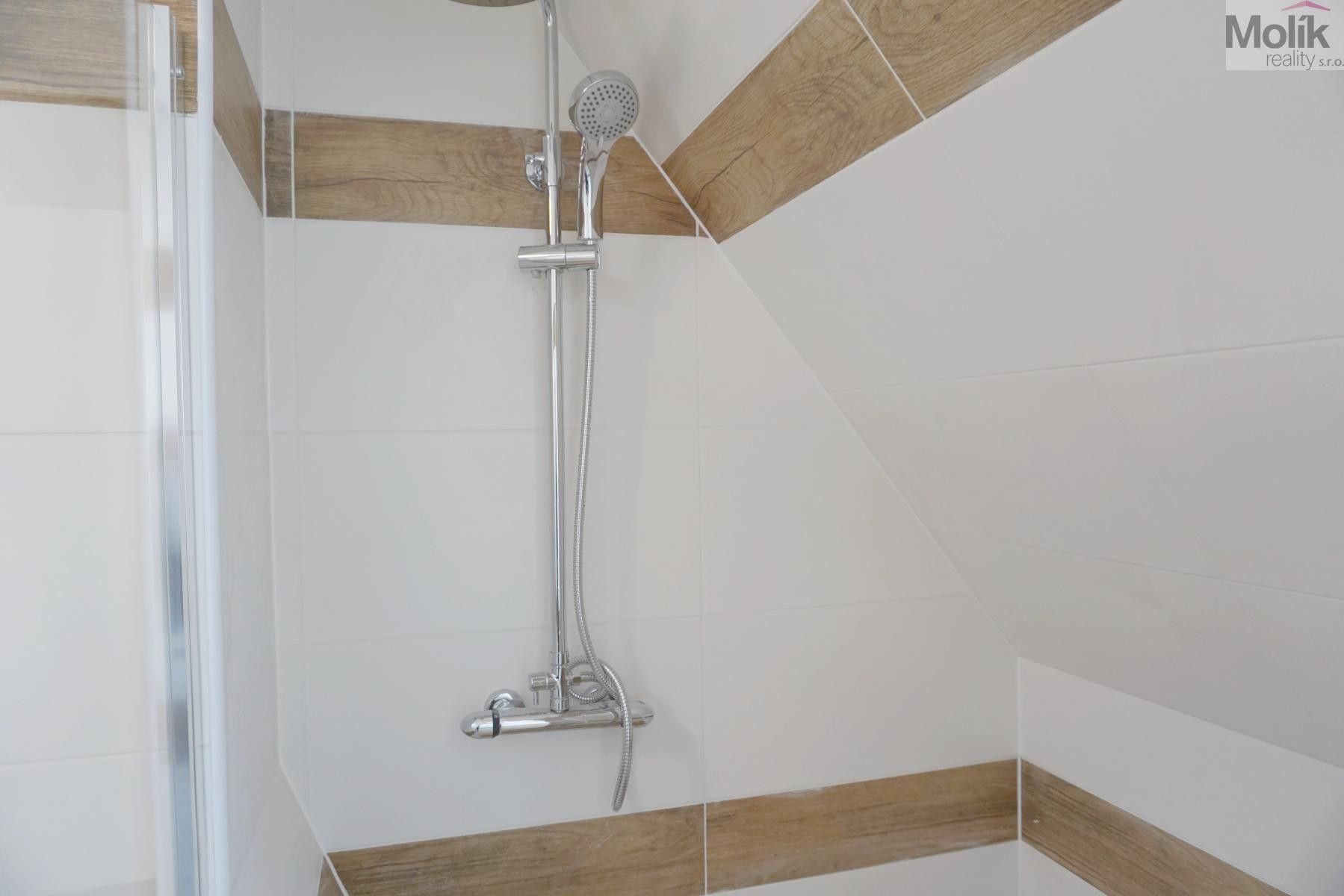 Pronájem bytu 3+kk 75 m² - foto 18