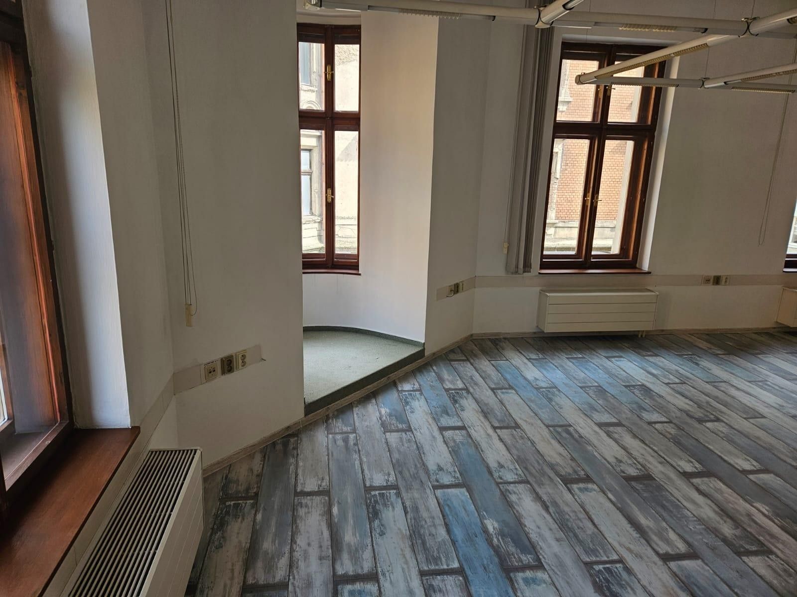 Pronájem komerčního prostoru 40 m² - foto 2