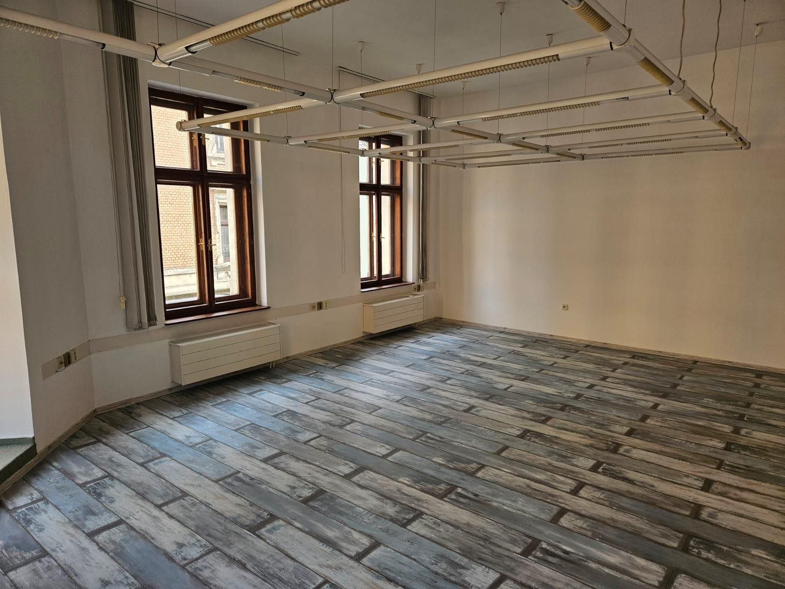 Pronájem komerčního prostoru 40 m² - foto 1
