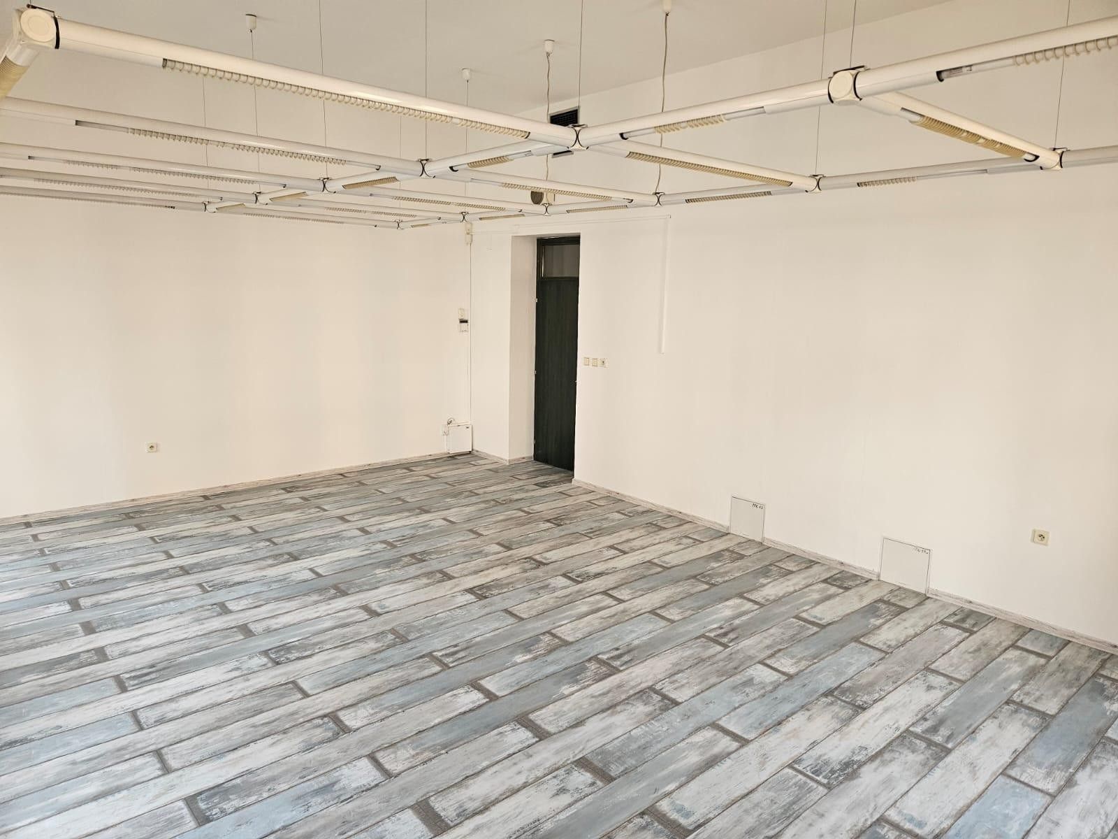 Pronájem komerčního prostoru 40 m² - foto 4