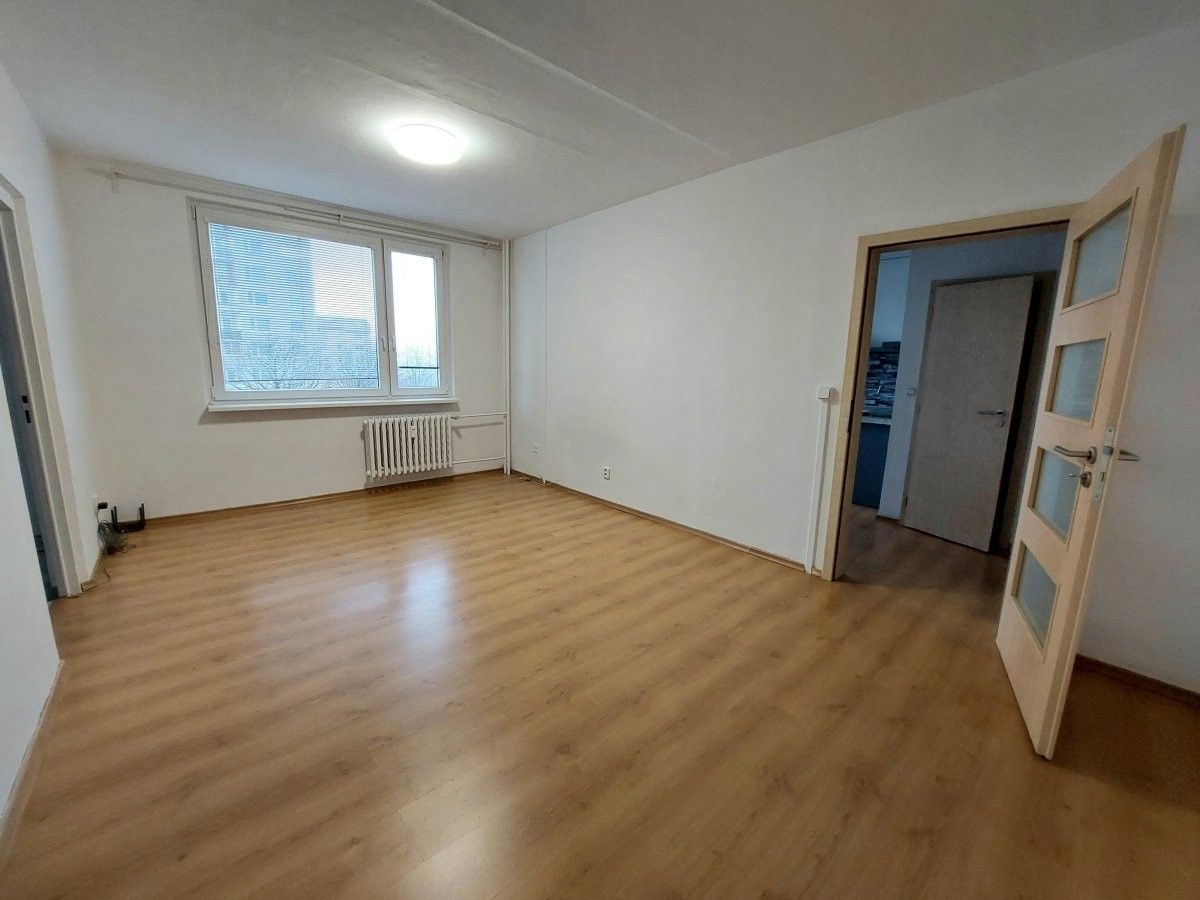 Pronájem bytu 3+1 71 m² - foto 2