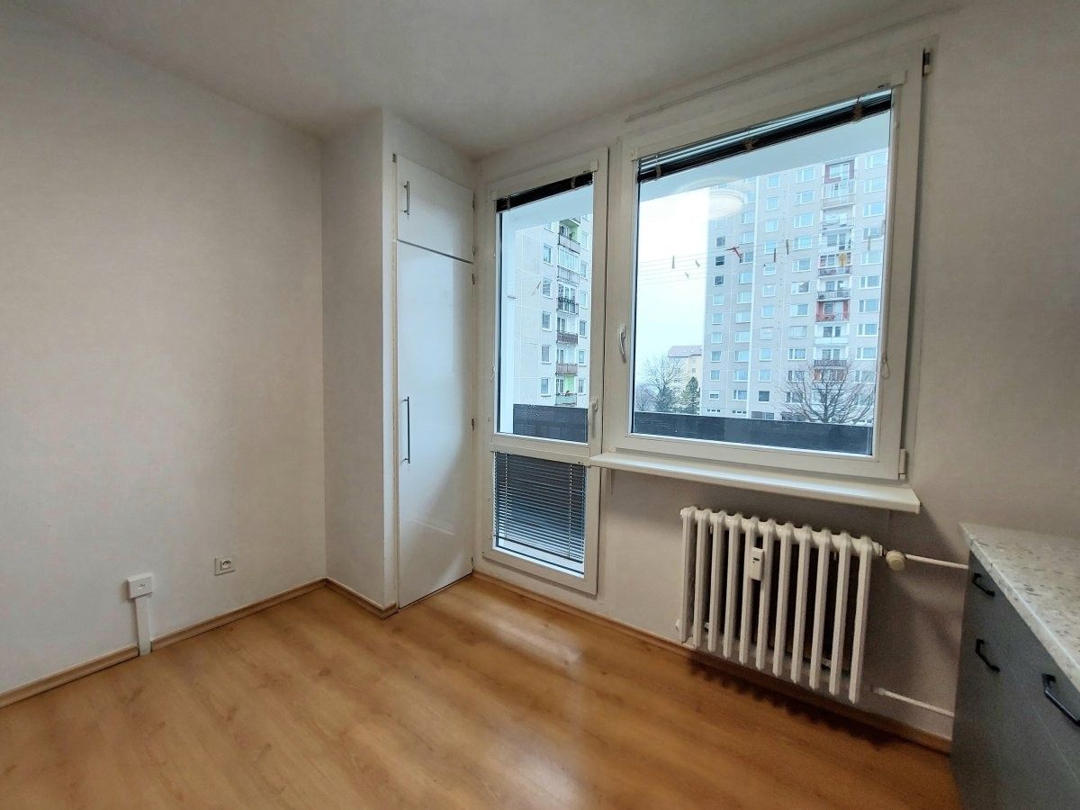 Pronájem bytu 3+1 71 m² - foto 6