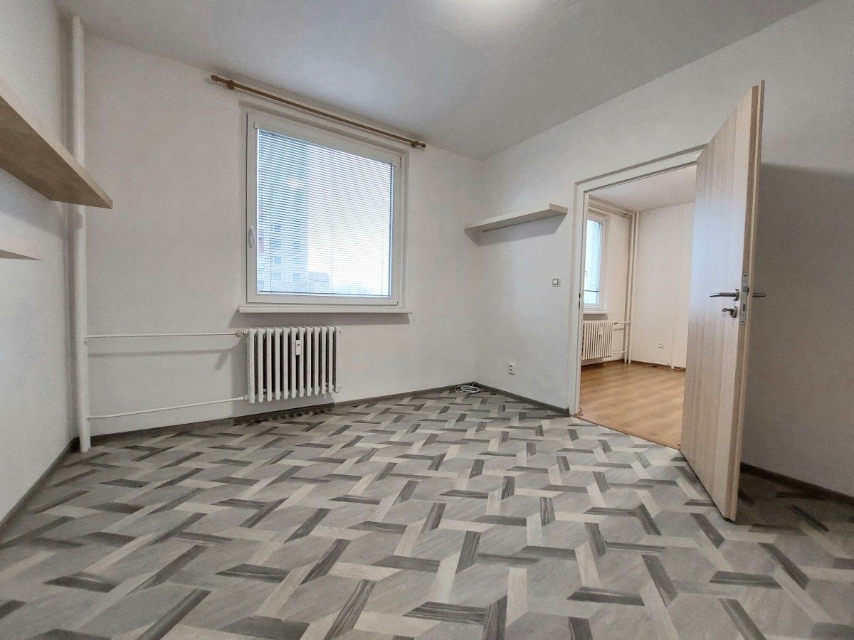 Pronájem bytu 3+1 71 m² - foto 11