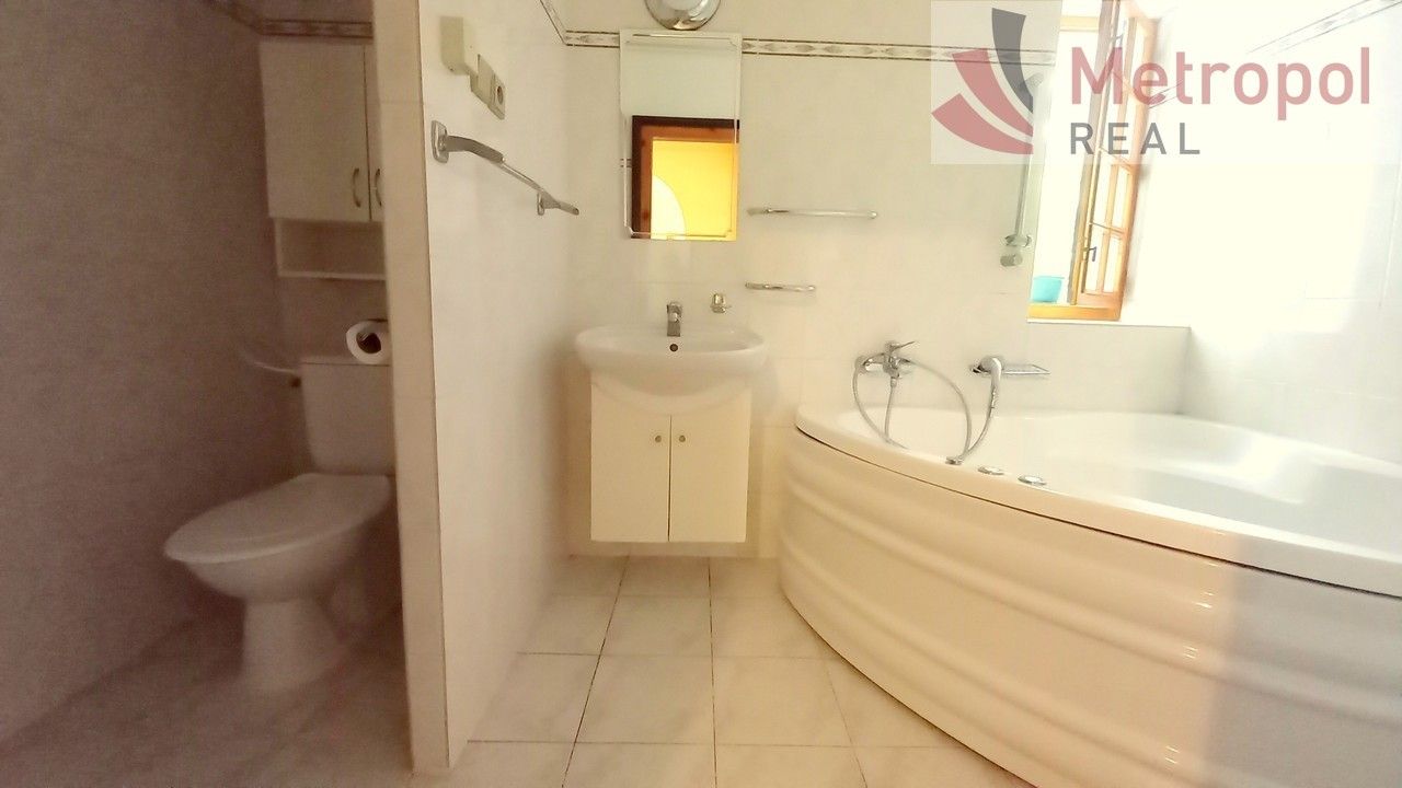 Prodej nemovitosti 360 m² - foto 12