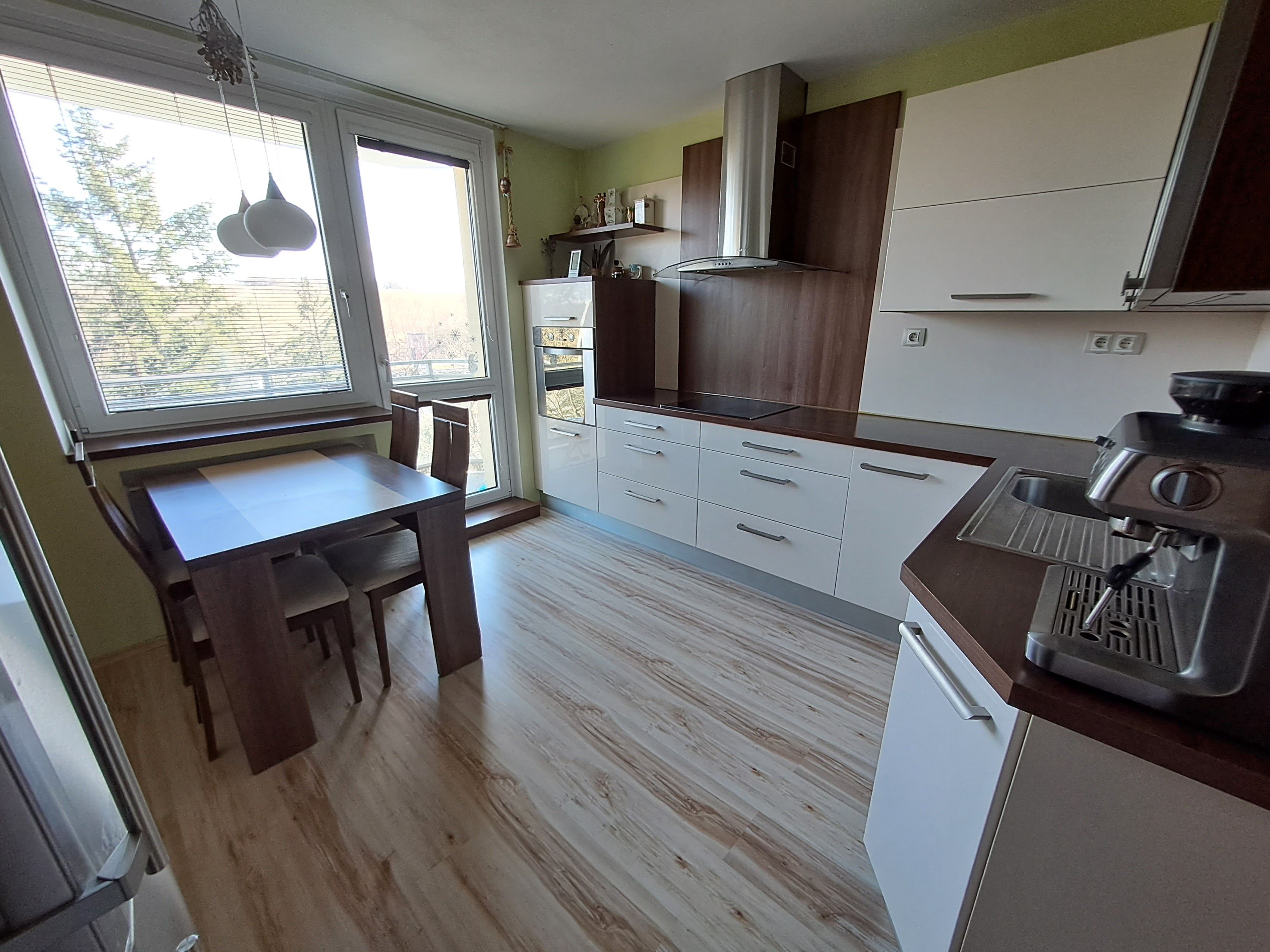 Prodej bytu 2+1 56 m² - foto 2