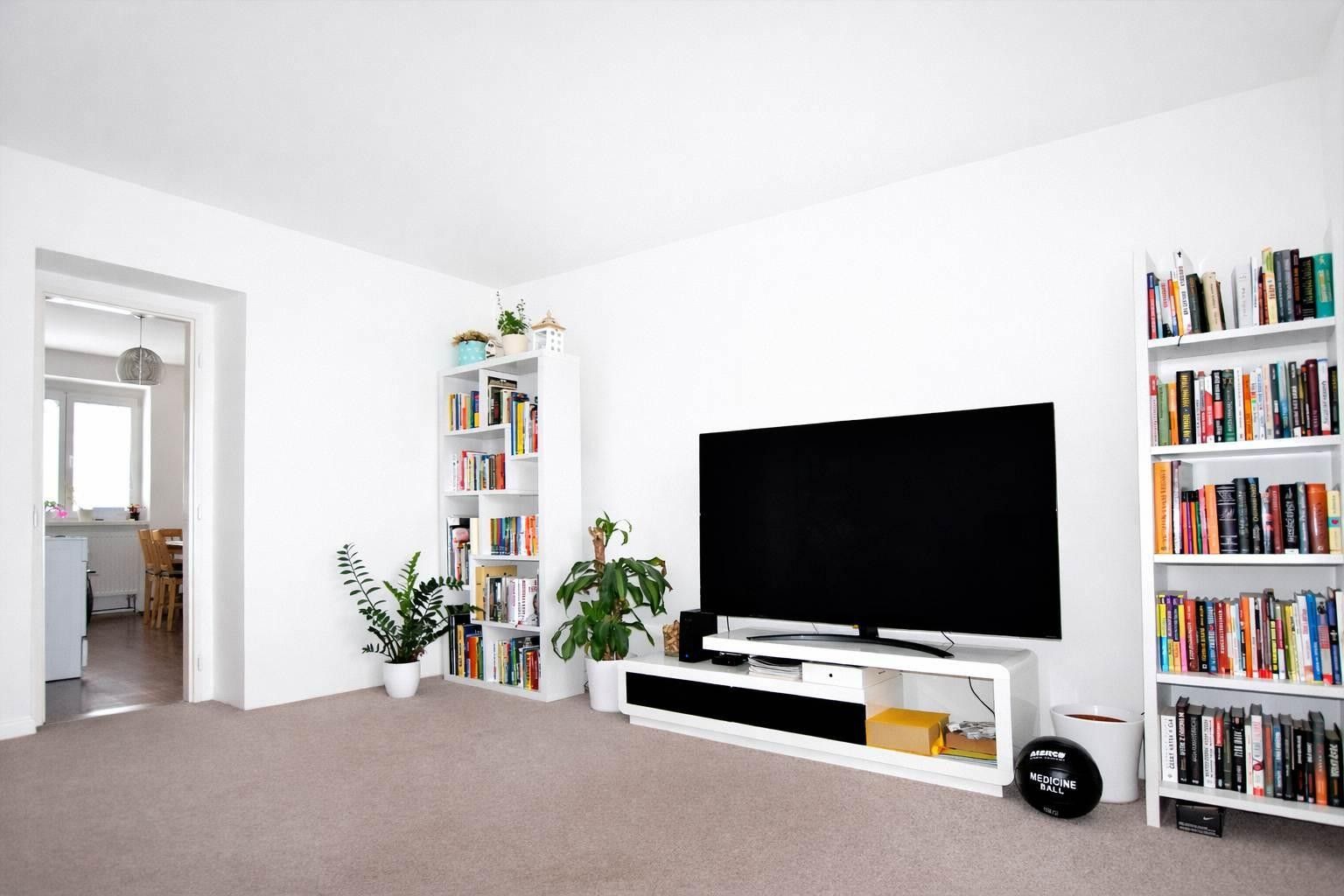 Pronájem bytu 2+1 64 m² - foto 2