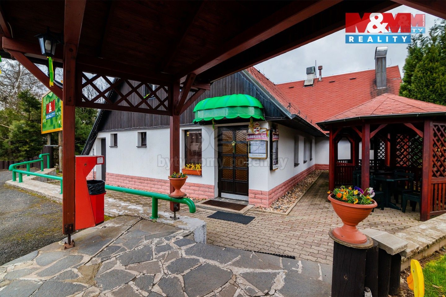 Prodej komerčního prostoru 210 m² - foto 6