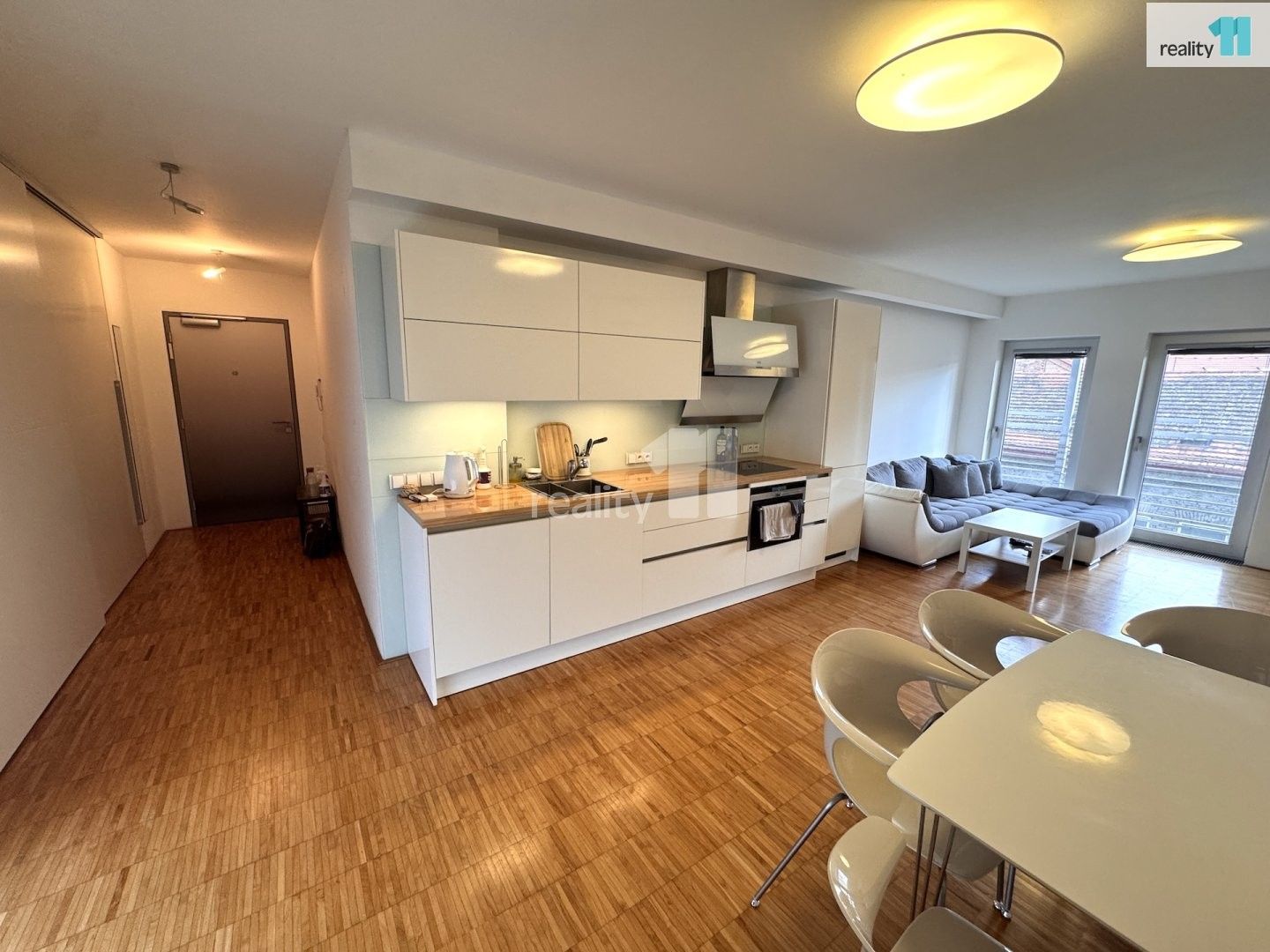 Pronájem bytu 2+kk 66 m² - foto 6