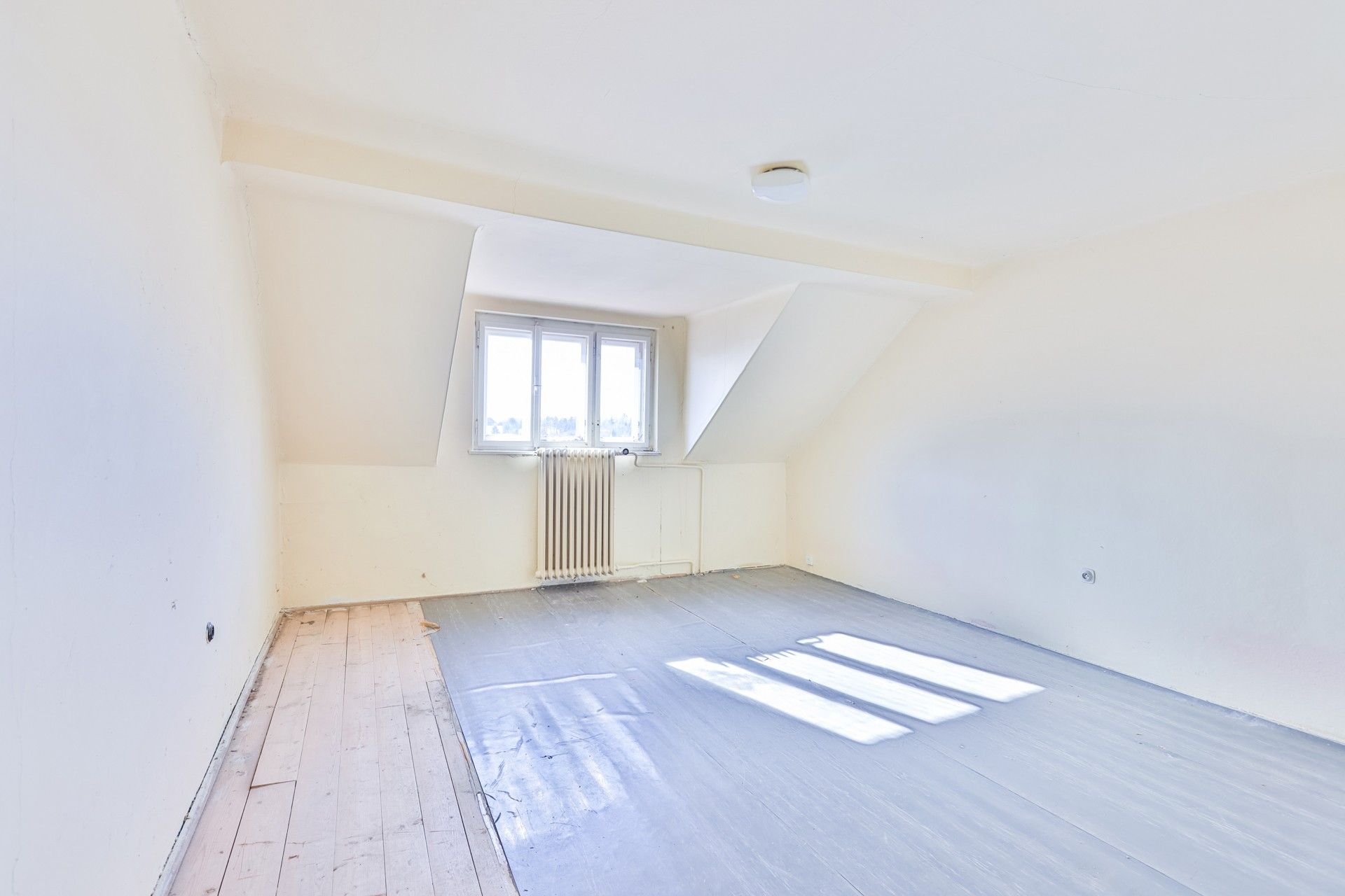 Prodej komerčního prostoru 1000 m² - foto 10