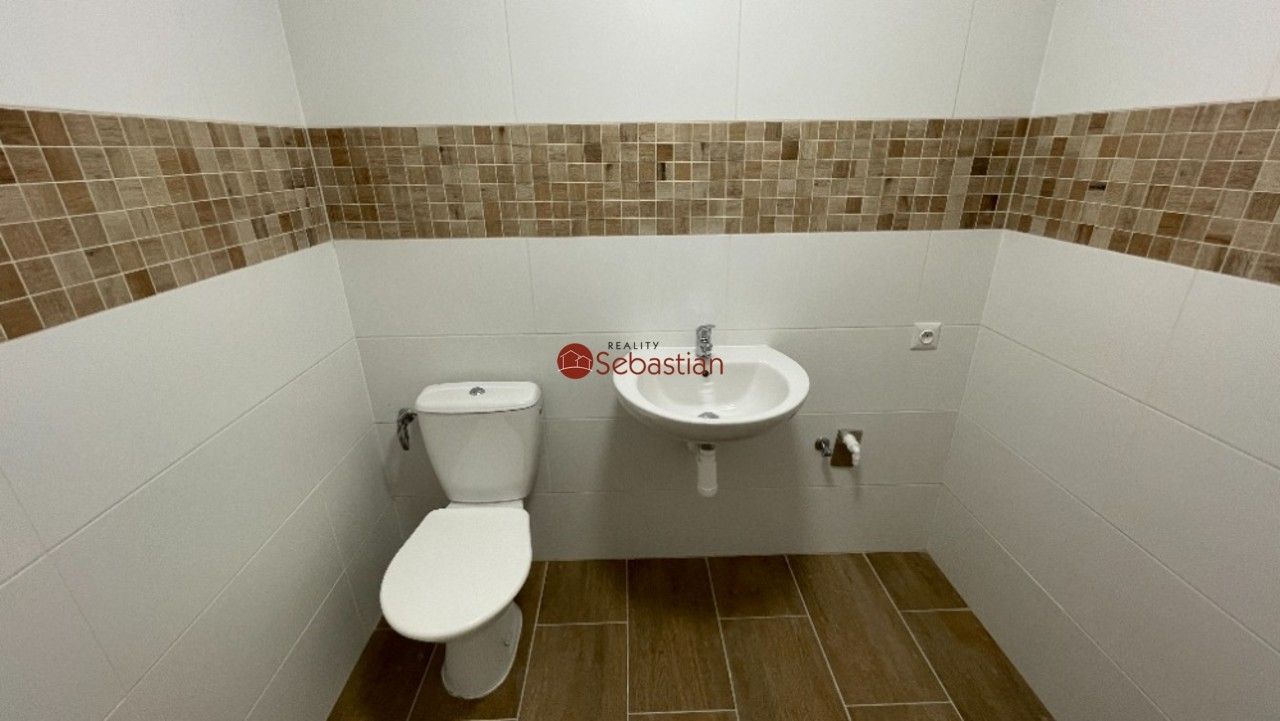 Pronájem bytu 2+1 59 m² - foto 8