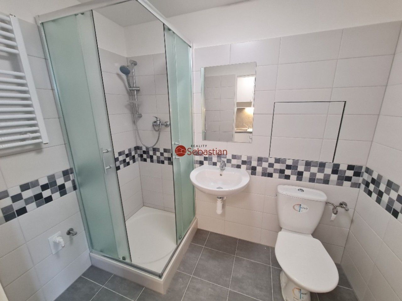 Pronájem bytu 1+1 37 m² - foto 3
