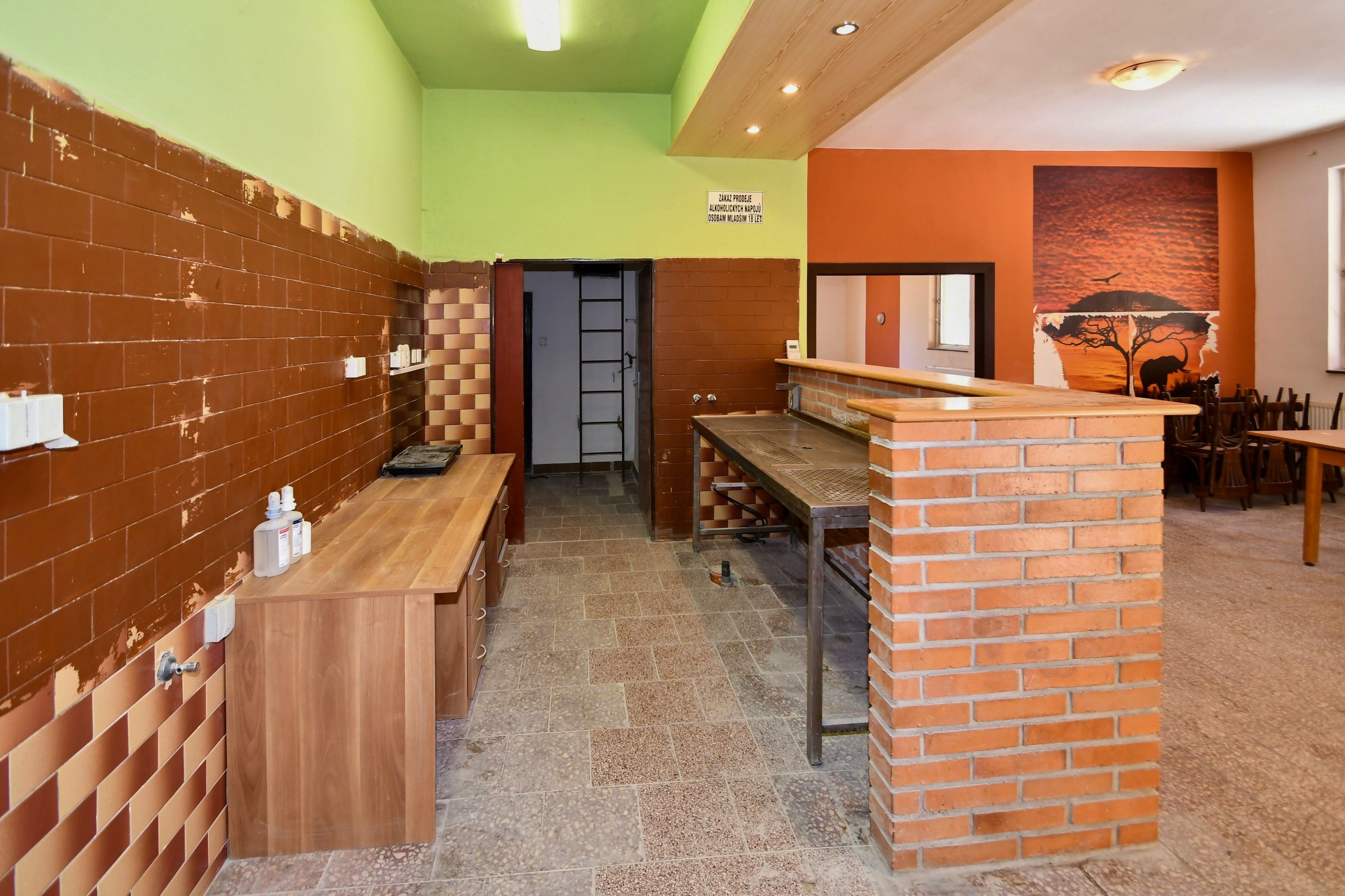 Prodej komerčního prostoru 1415 m² - foto 9