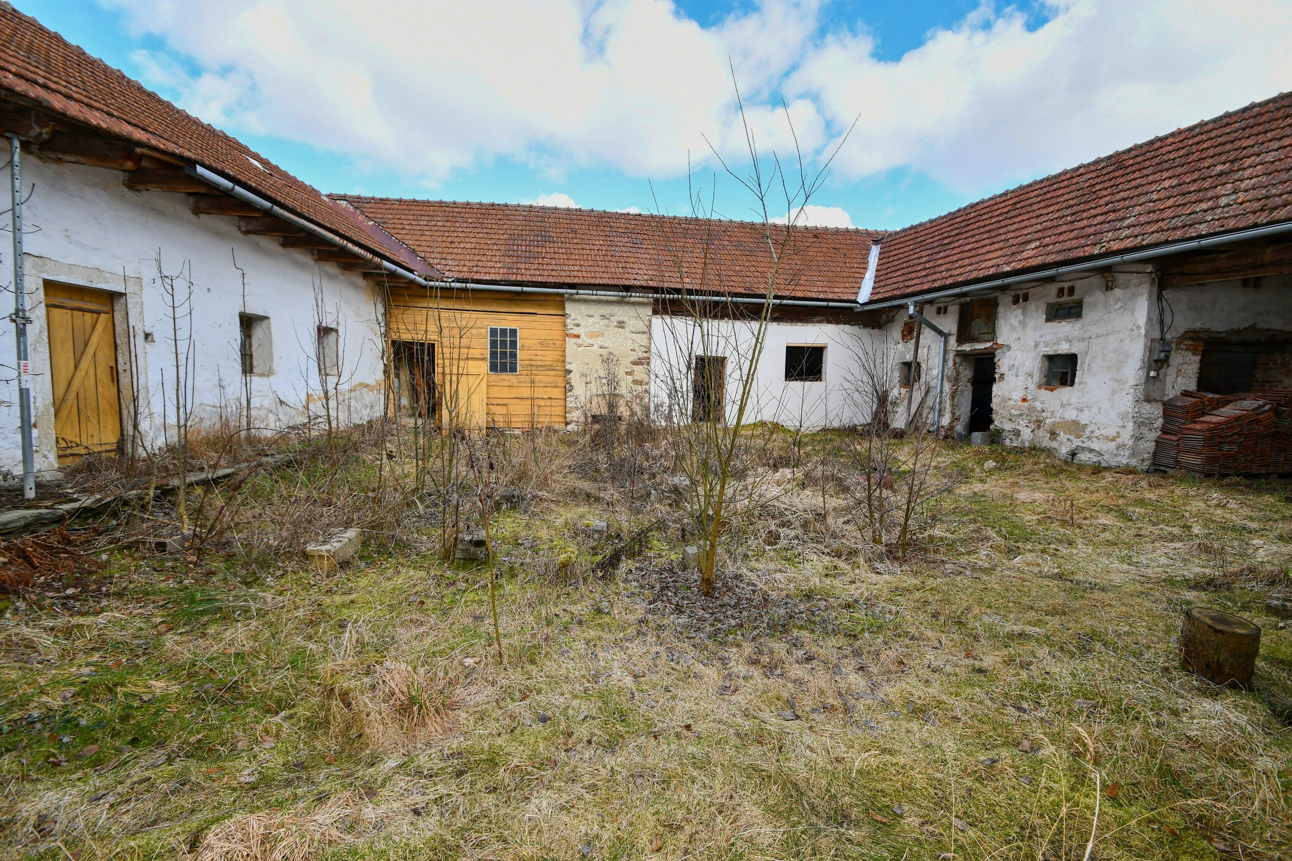 Prodej komerčního prostoru 1415 m² - foto 25