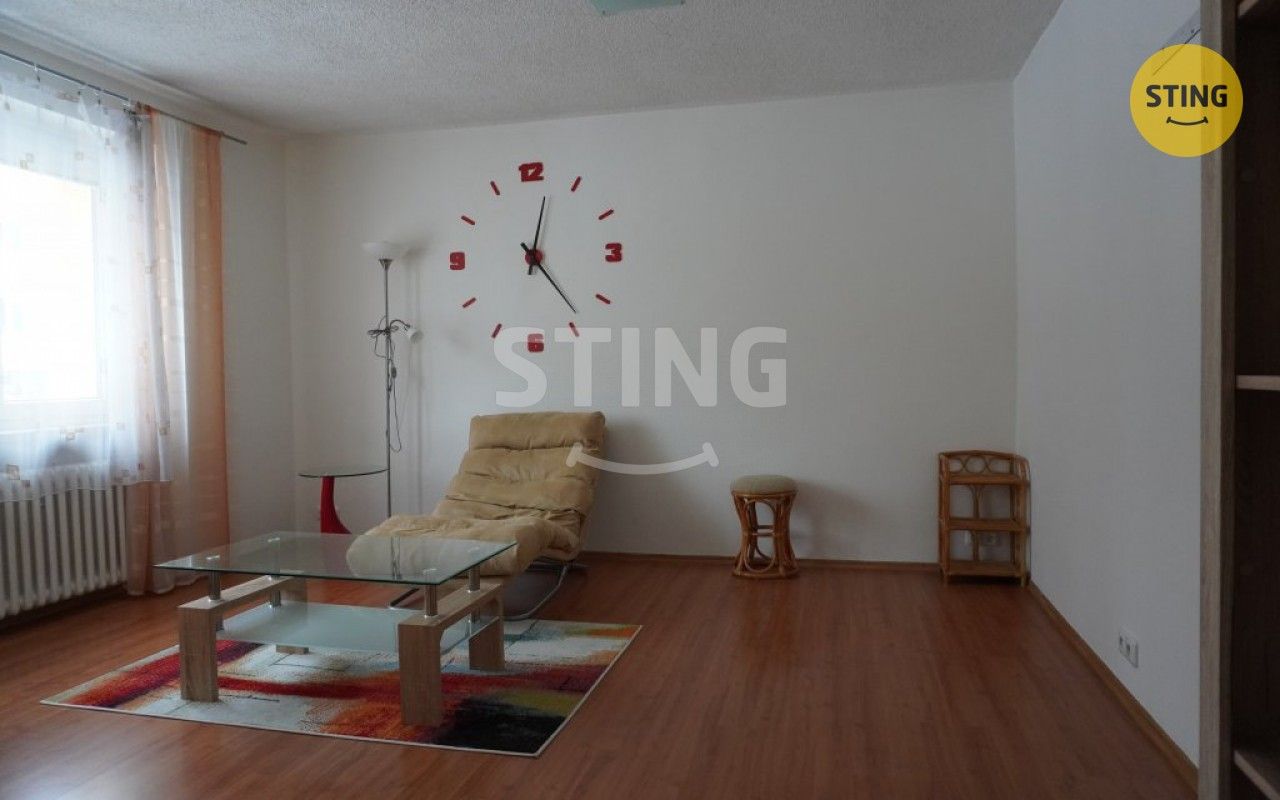 Pronájem bytu 2+1 56 m² - foto 4