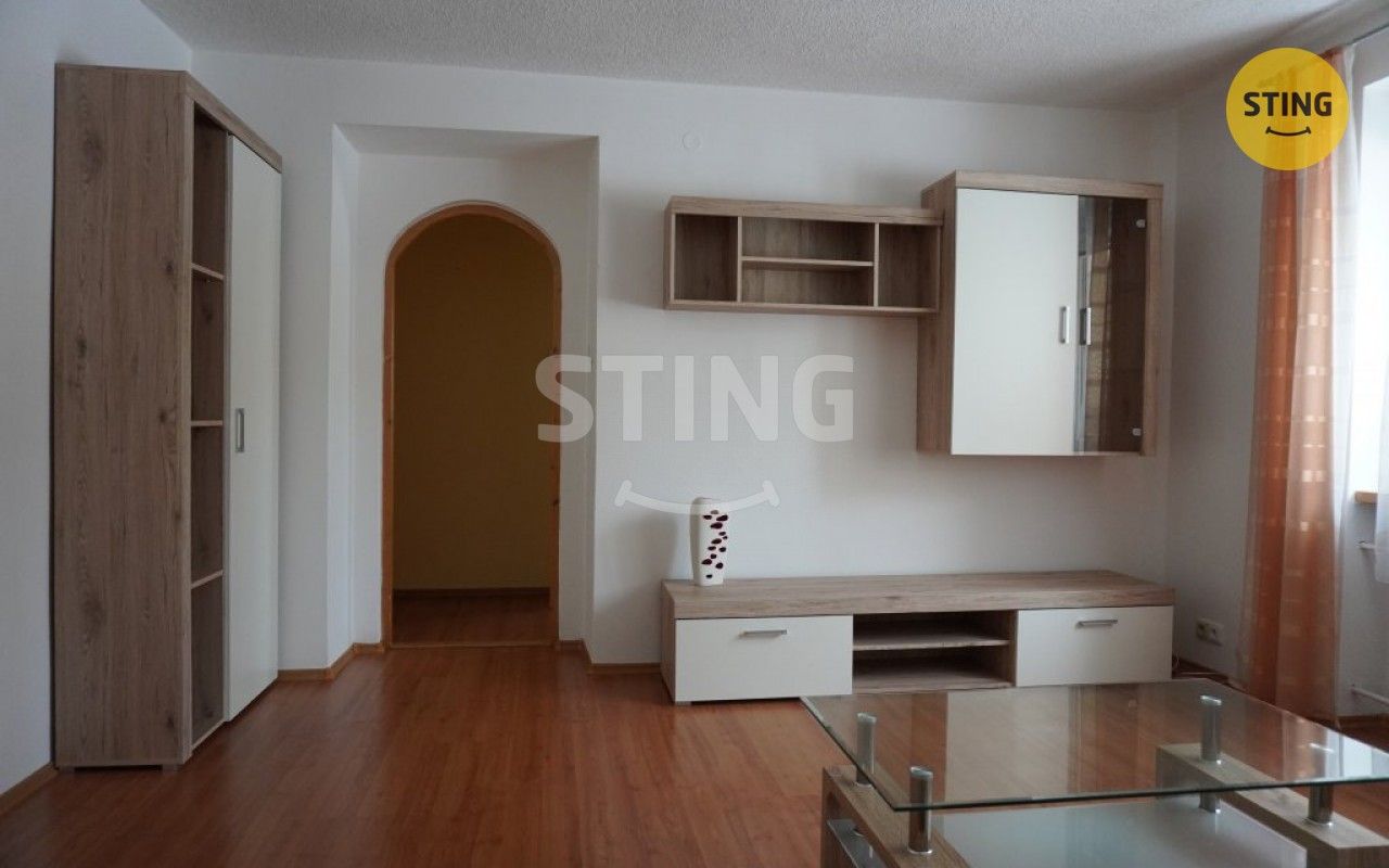Pronájem bytu 2+1 56 m² - foto 3