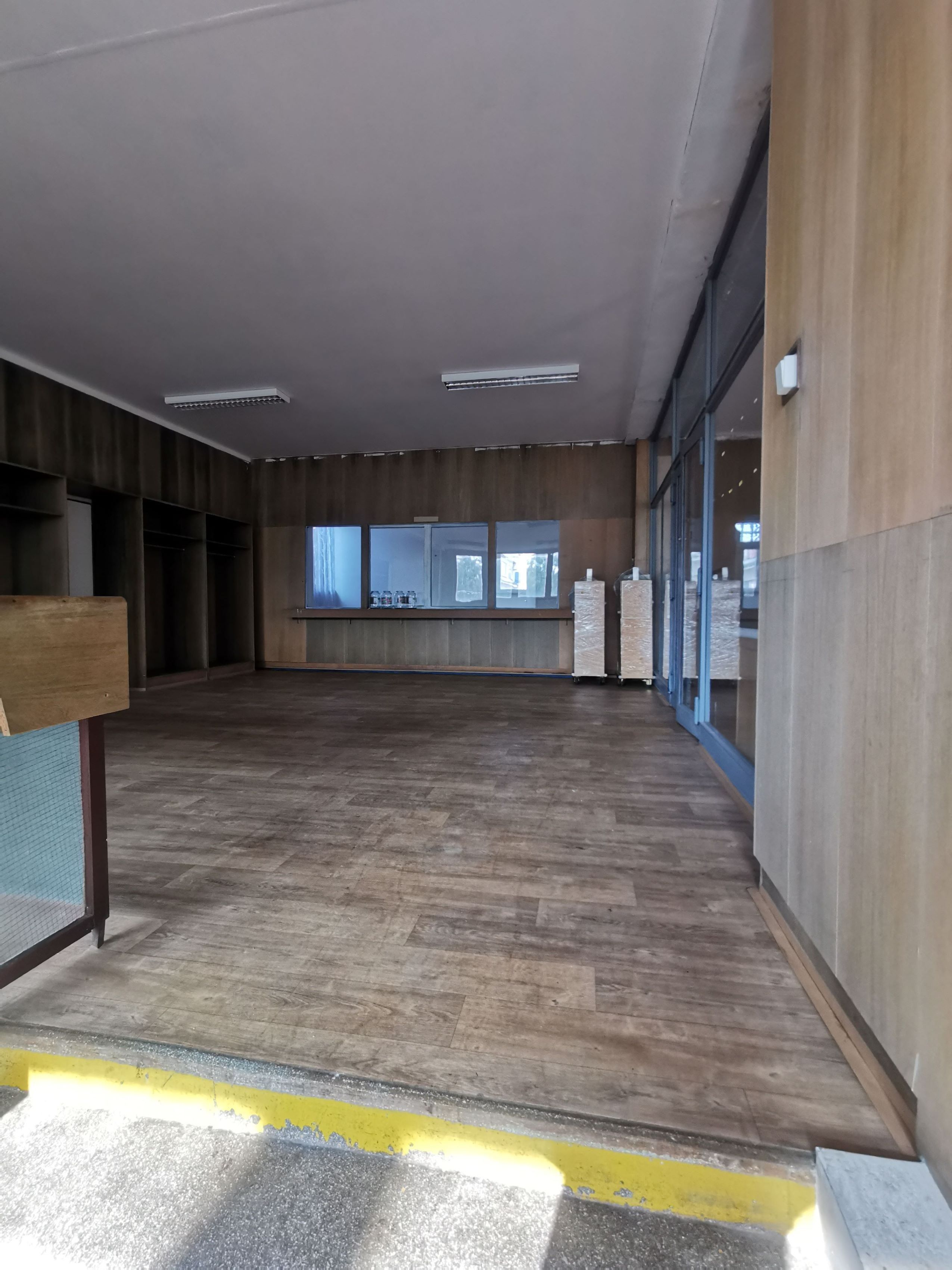Pronájem komerčního prostoru 290.4 m² - foto 3