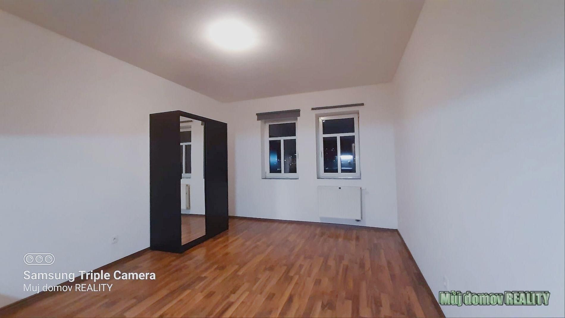 Pronájem bytu 1+kk 22 m² - foto 4