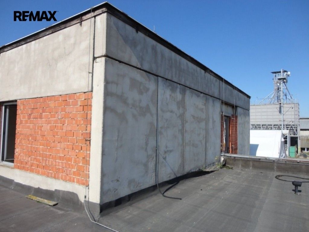 Prodej komerčního prostoru 1600 m² - foto 7