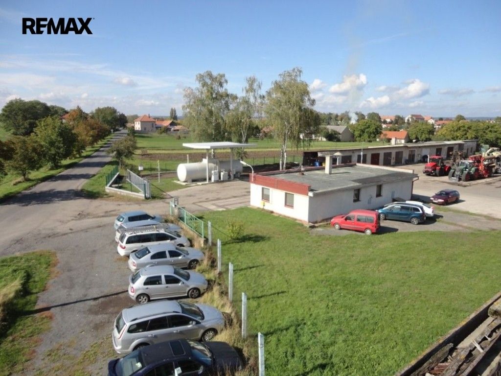 Prodej komerčního prostoru 1600 m² - foto 3