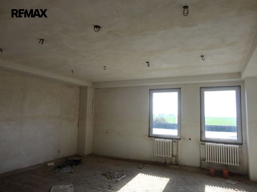 Prodej komerčního prostoru 1600 m² - foto 8