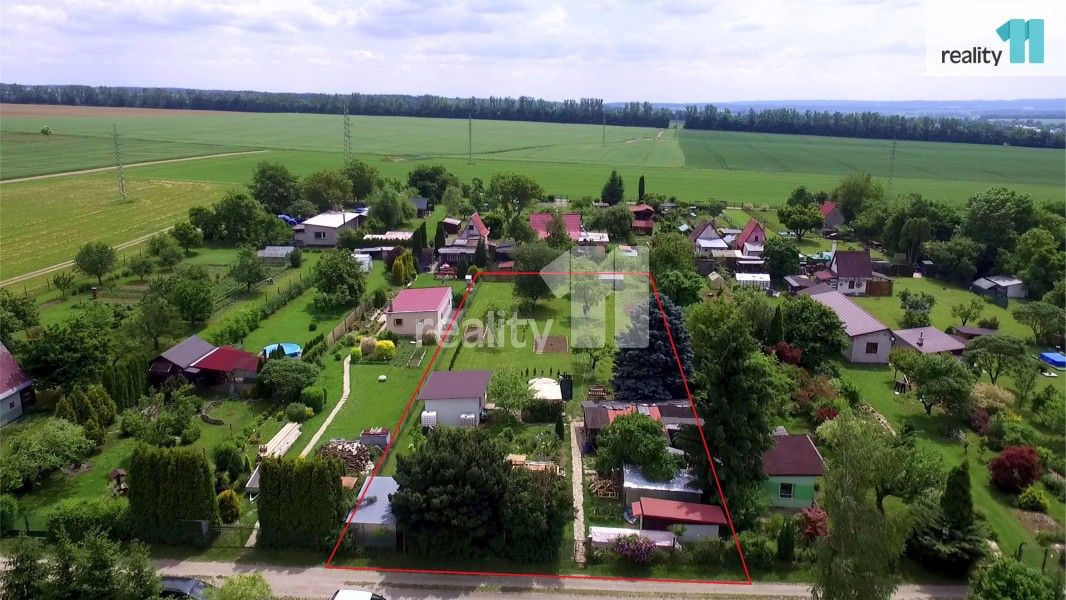 Prodej pozemku 2136 m² - foto 1