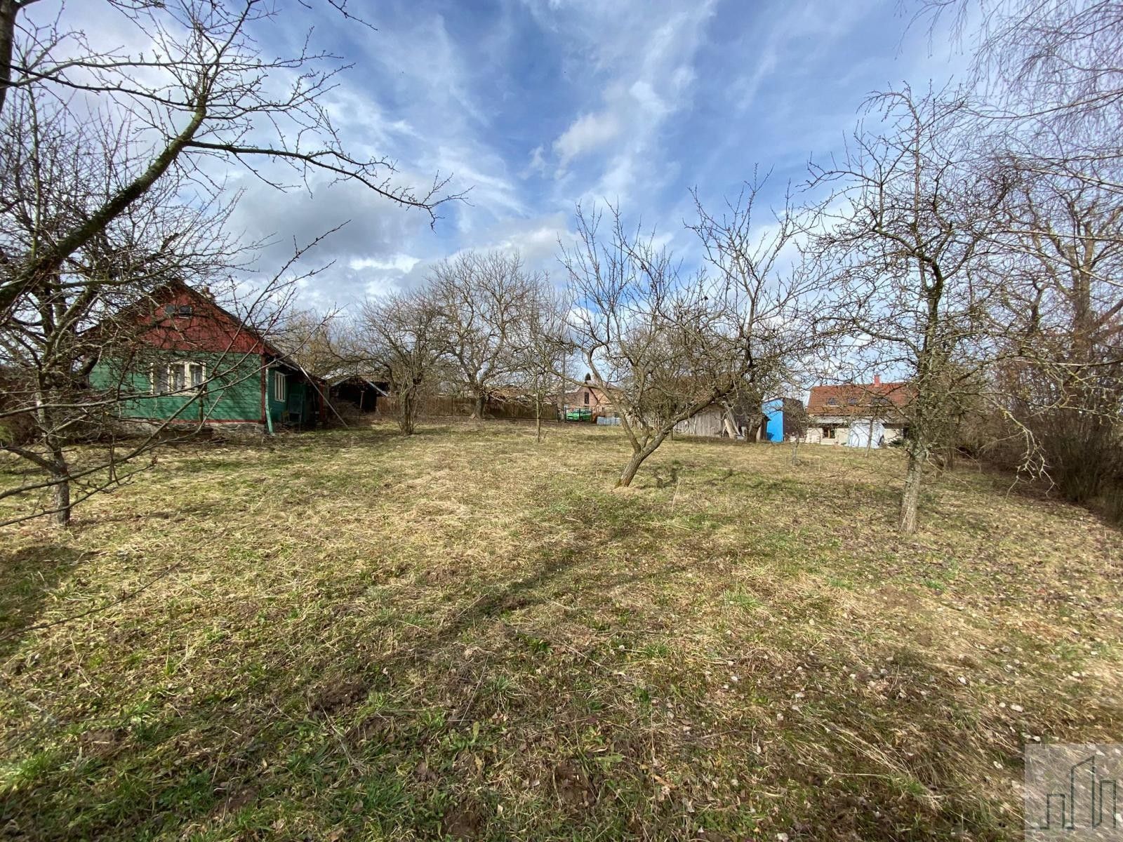 Prodej pozemku 1328 m² - foto 1