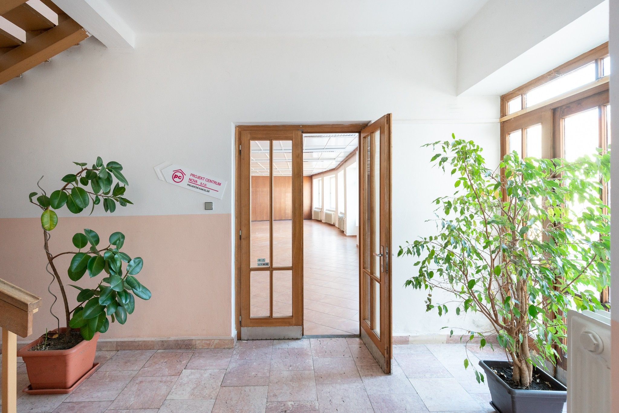 Pronájem komerčního prostoru 124 m² - foto 3