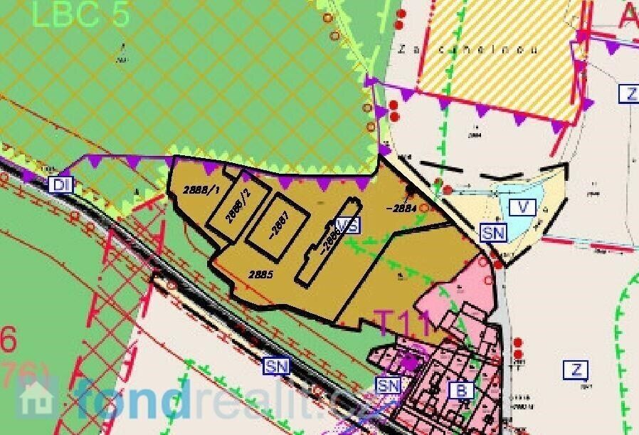 Prodej nemovitosti 2276 m² - foto 7