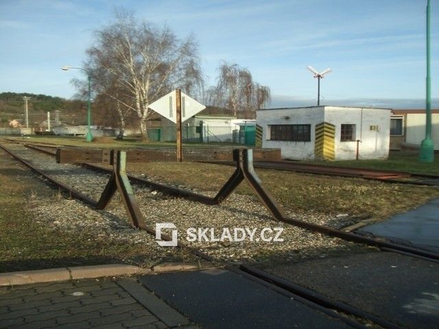 Pronájem komerčního prostoru 875 m² - foto 6