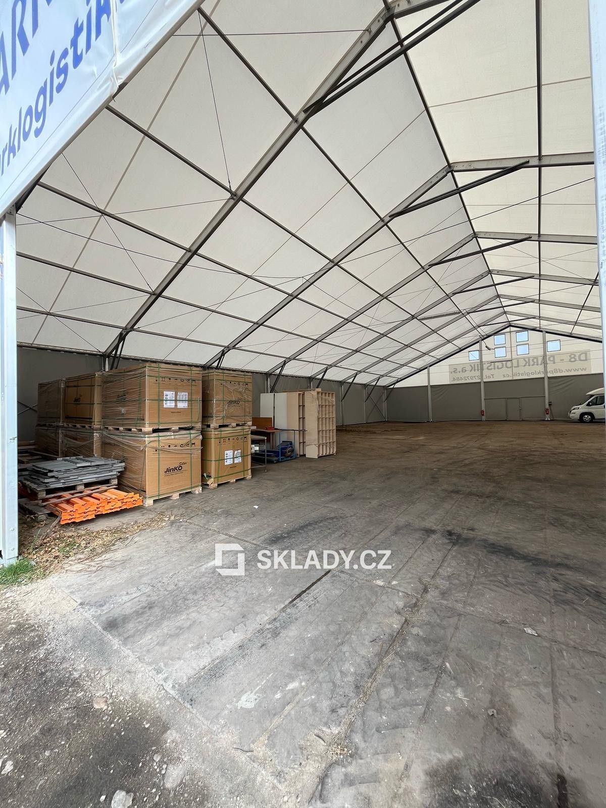 Pronájem komerčního prostoru 875 m² - foto 2