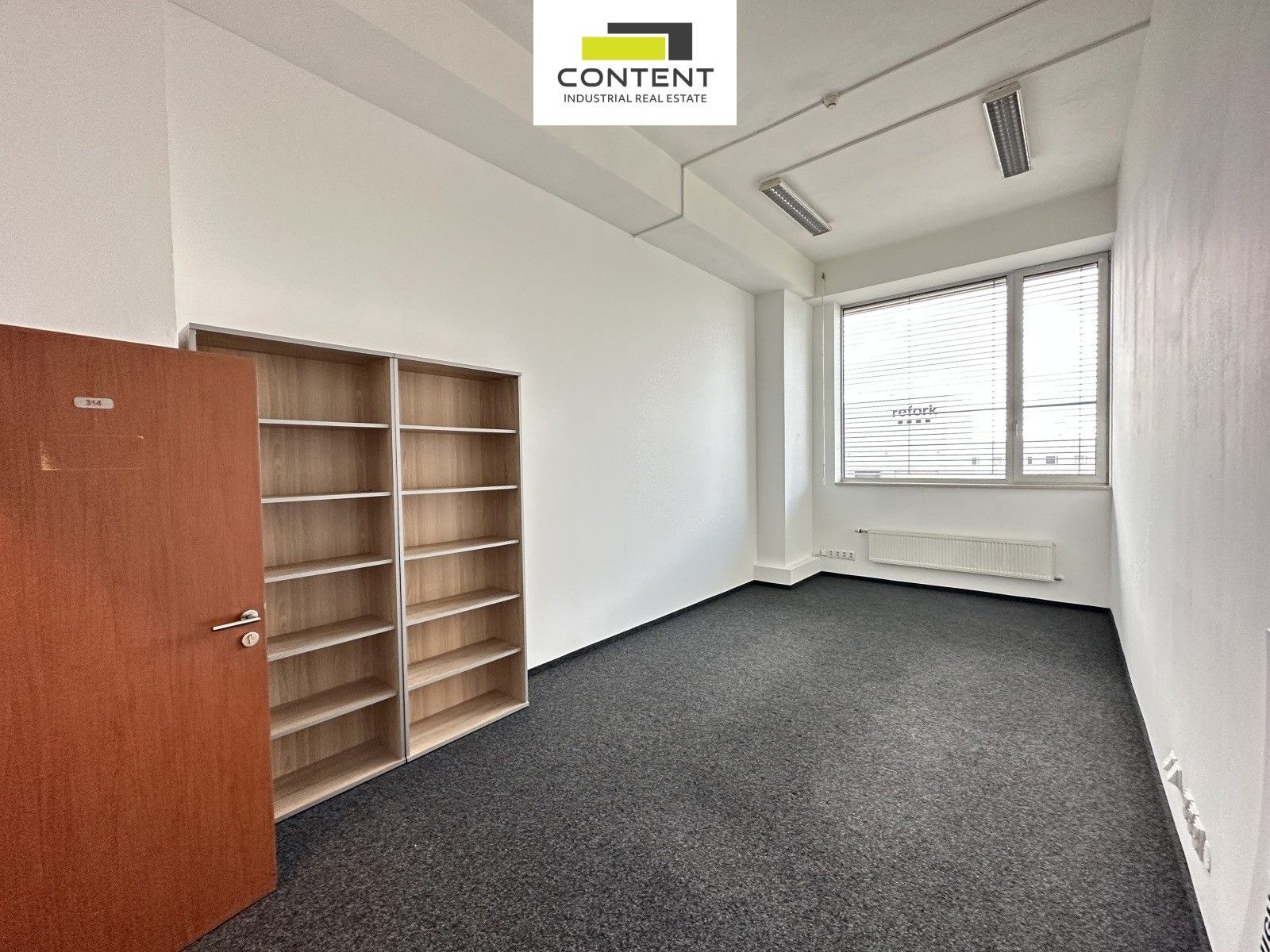 Pronájem komerčního prostoru 186 m² - foto 4