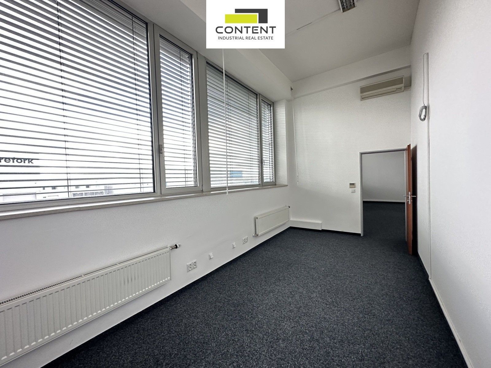 Pronájem komerčního prostoru 186 m² - foto 6