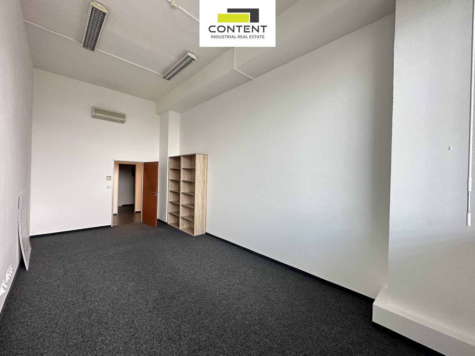 Pronájem komerčního prostoru 186 m² - foto 7