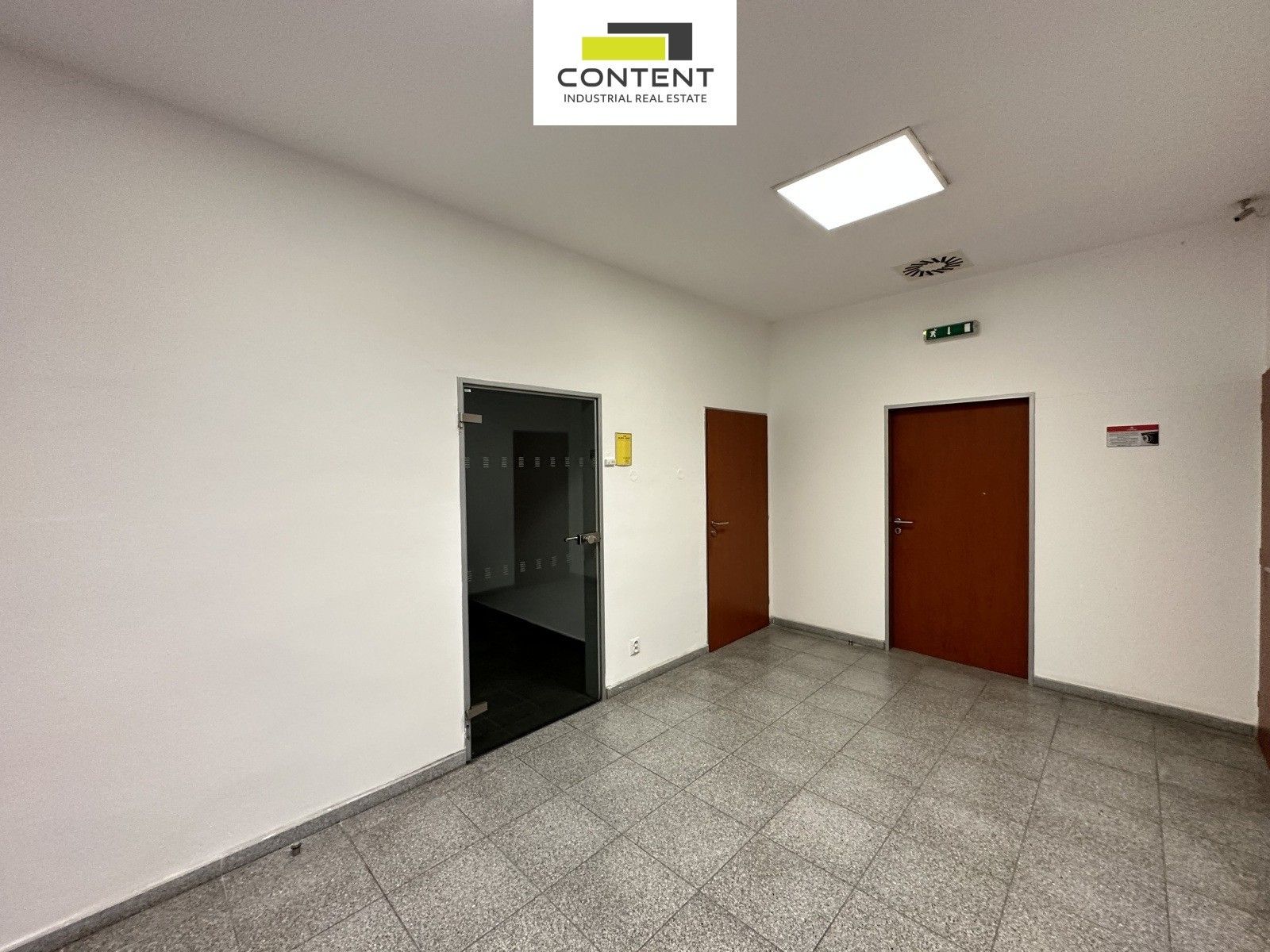 Pronájem komerčního prostoru 186 m² - foto 11