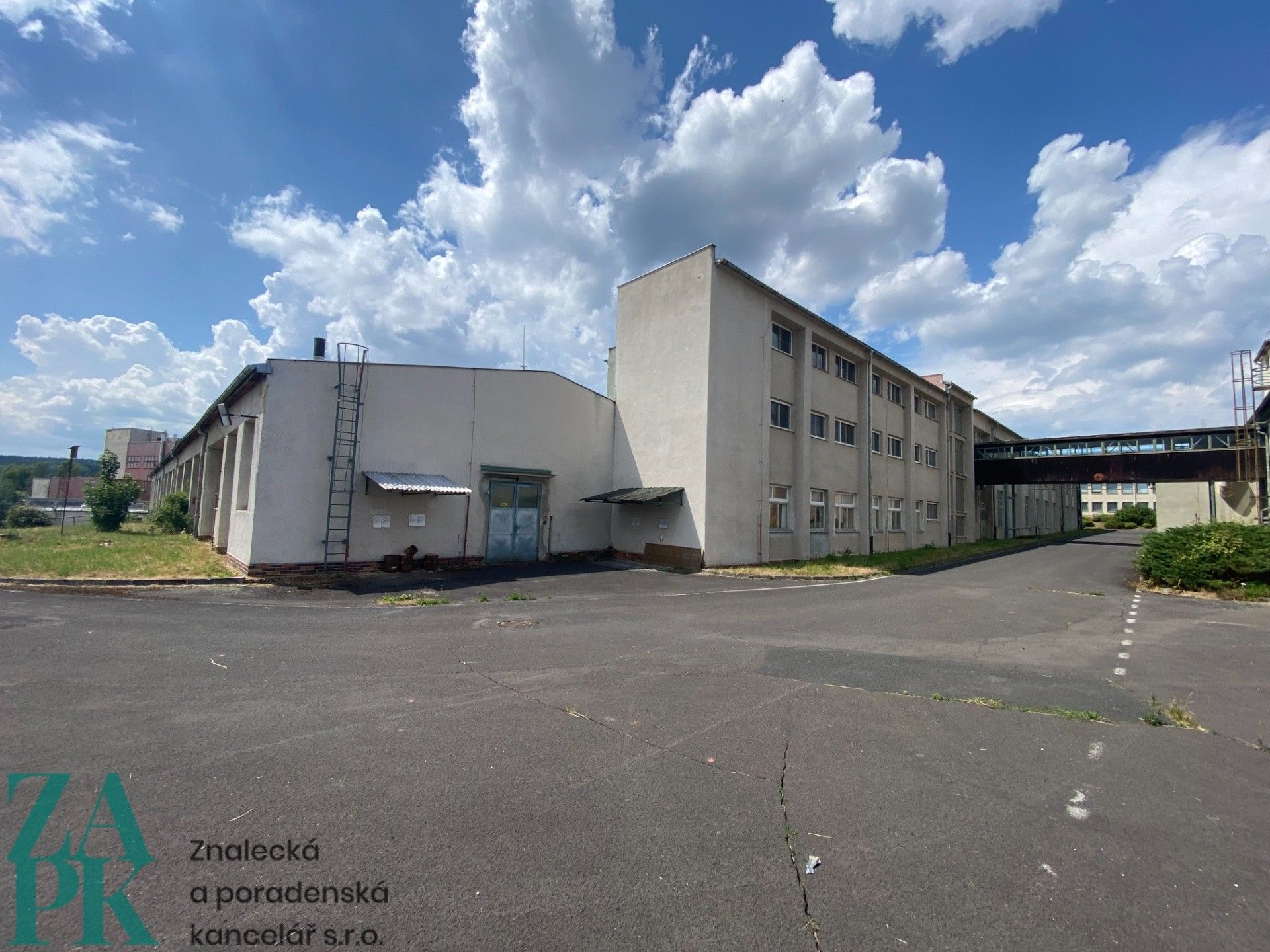 Pronájem komerčního prostoru 1000 m² - foto 10
